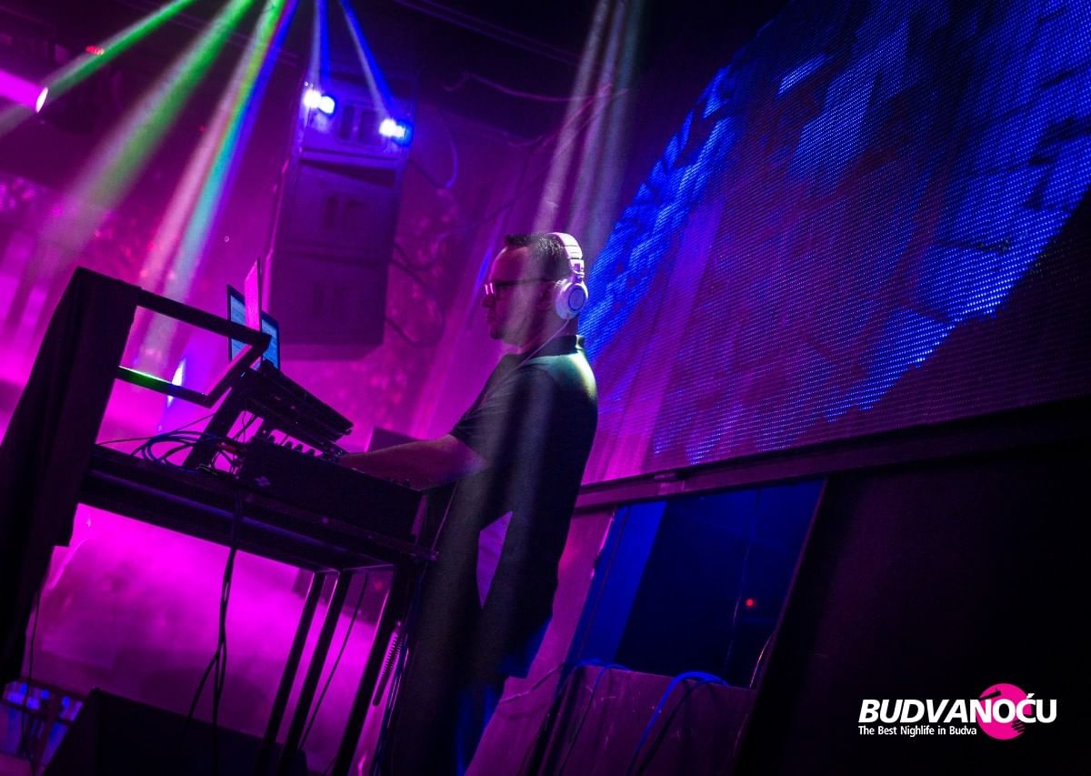 House Party | Omnia Night Club