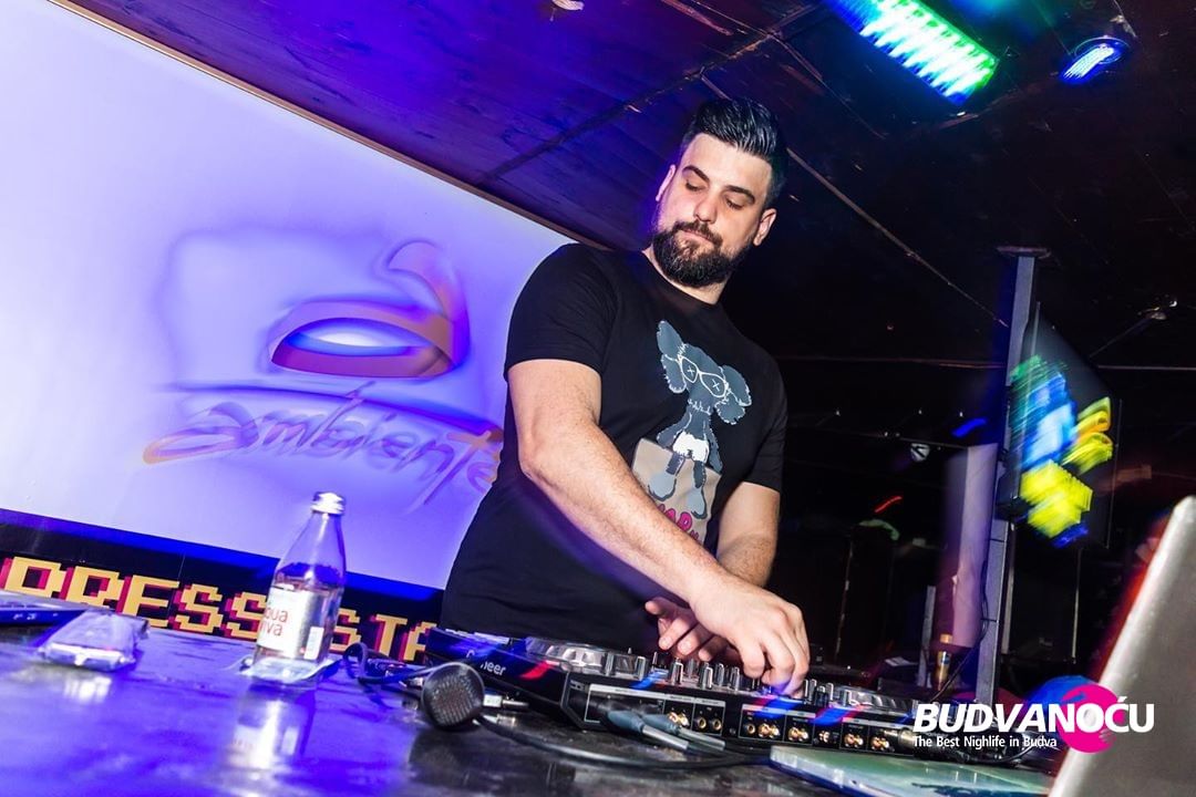 DJ Vuleta  | Ambiente Night Club