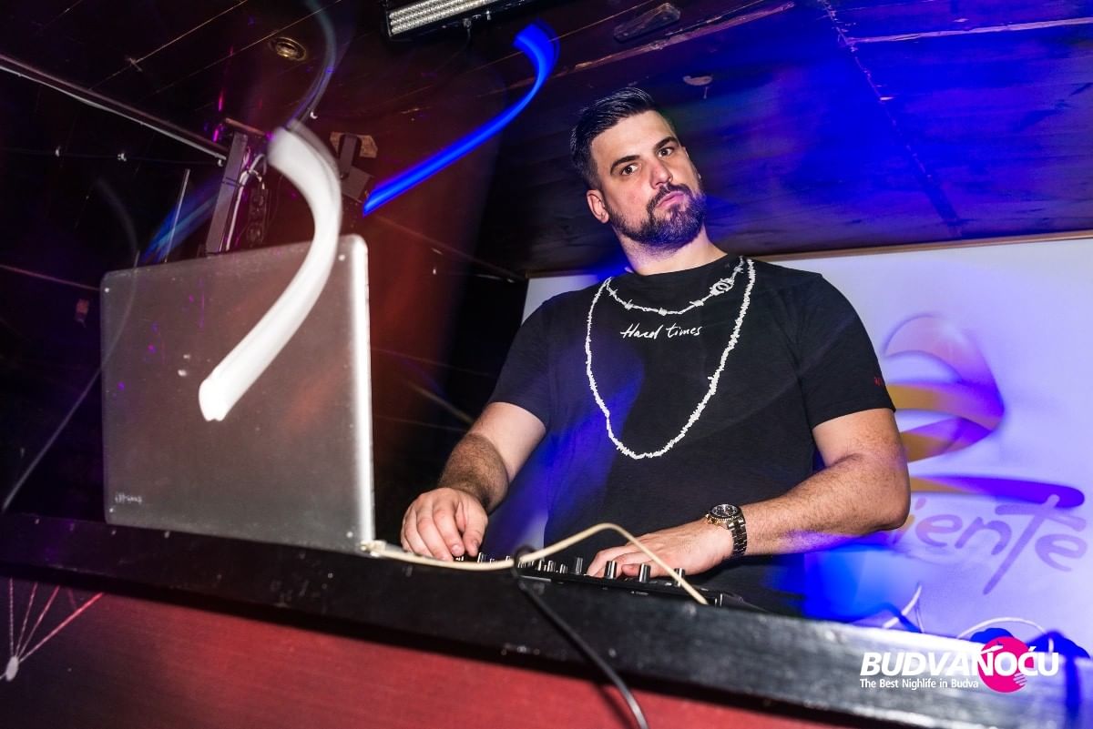 DJ Vuleta  | Ambiente Night Club