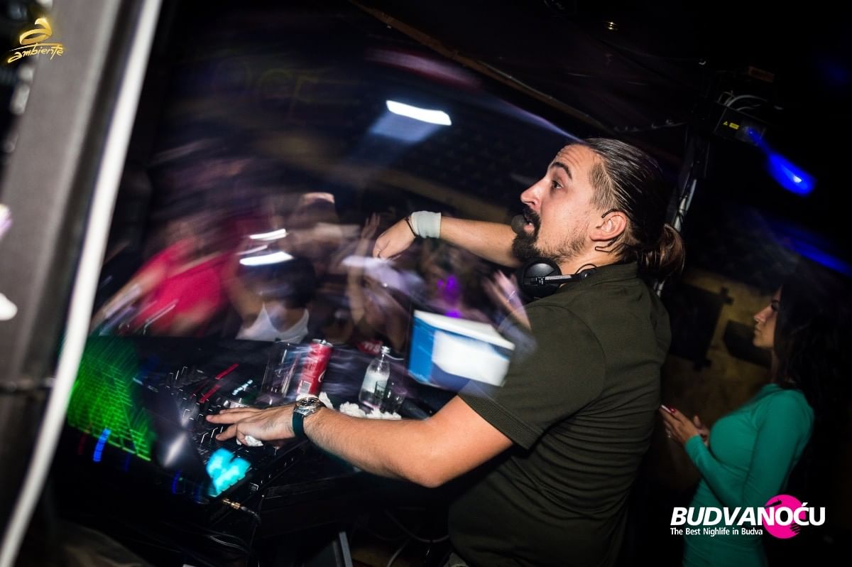 DJ Arsa  | Ambiente Night Club