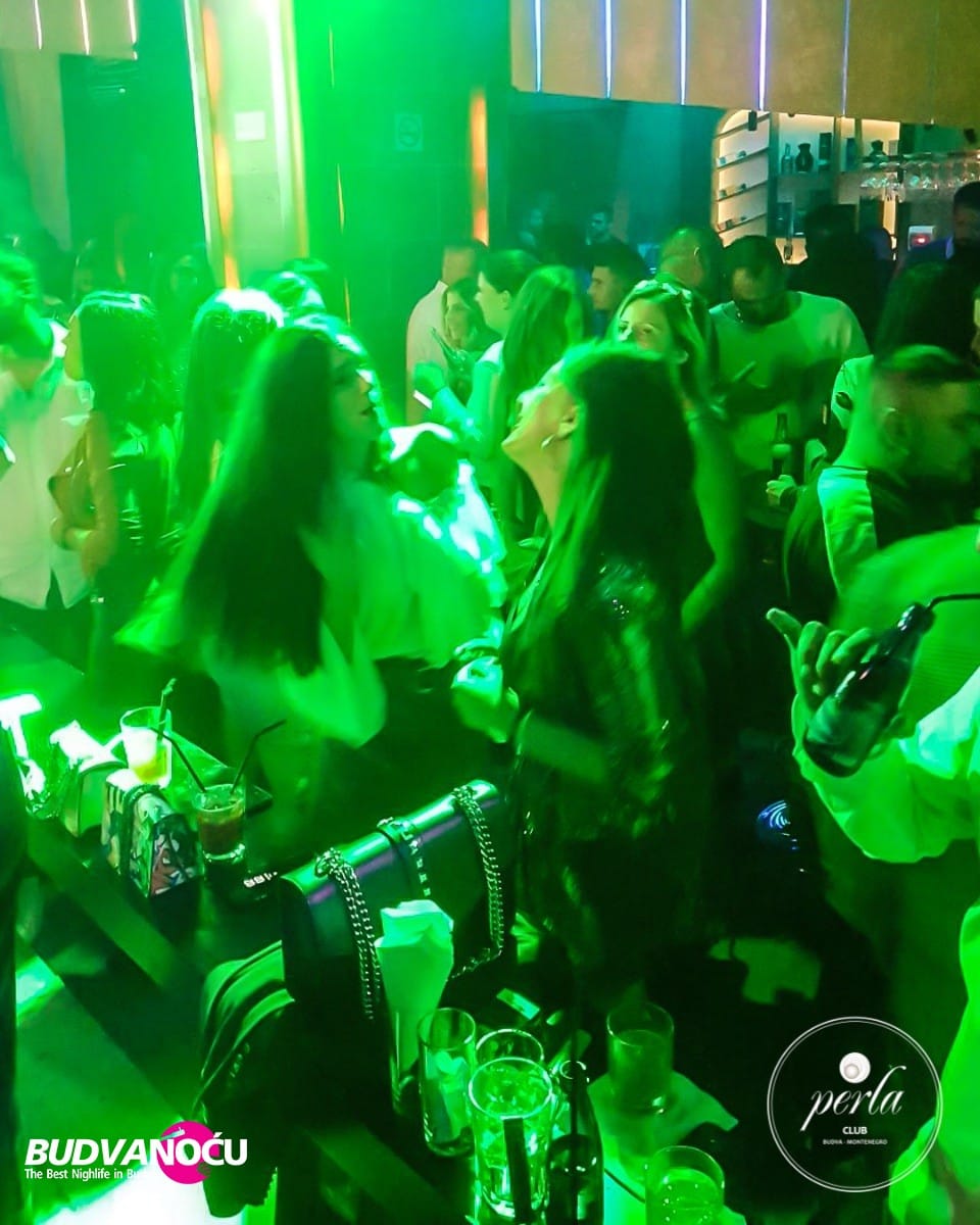 Padrino Band / LuckyDee | Perla Club