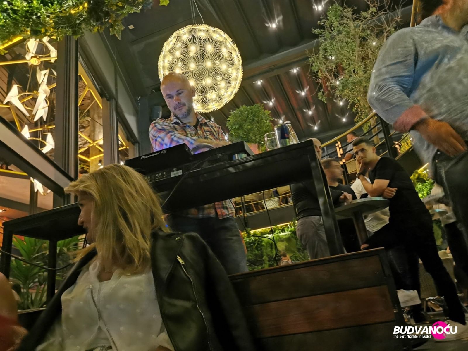 LuckyDee  | Perla Club