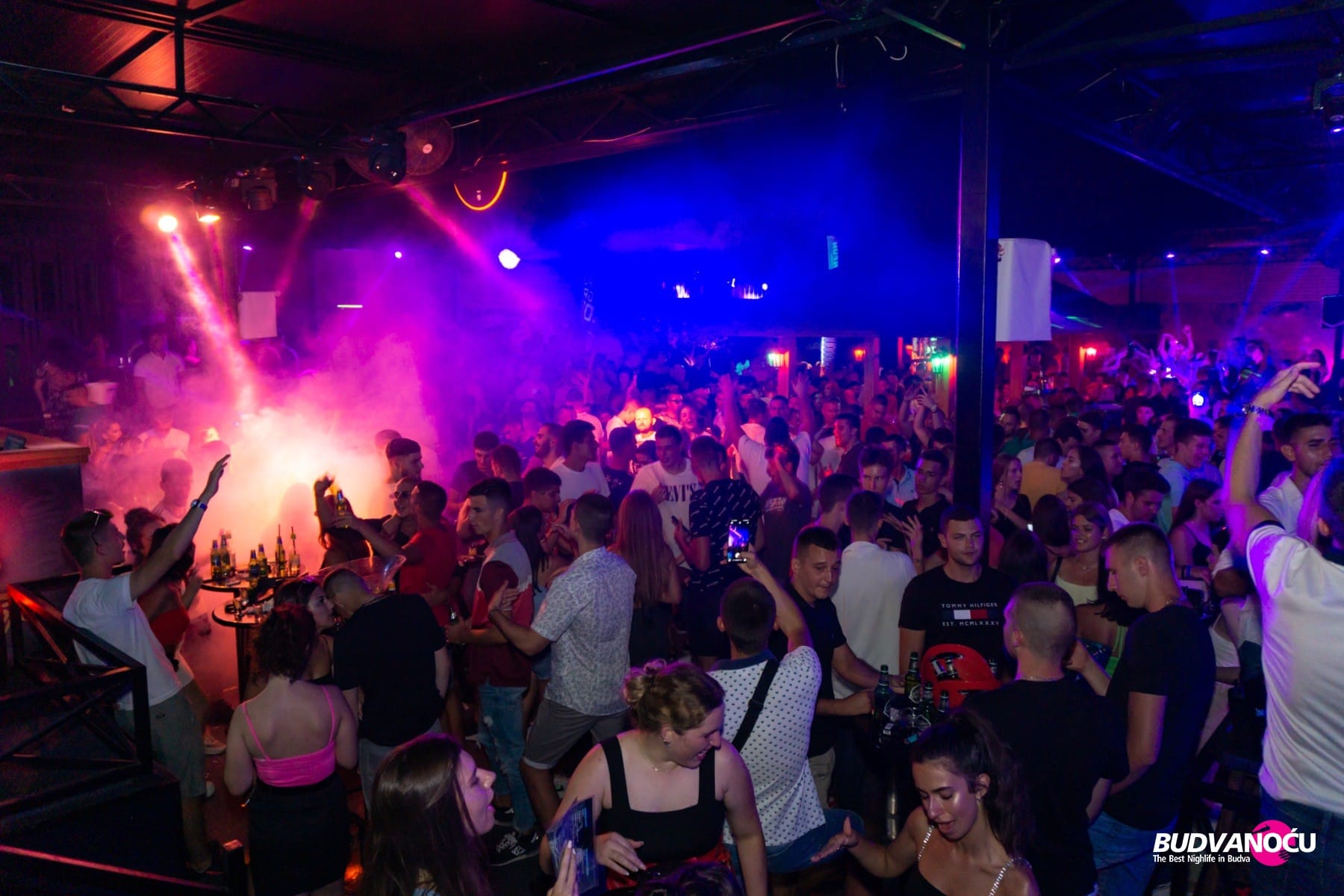 DJ Sophie | Ambiente Night Club