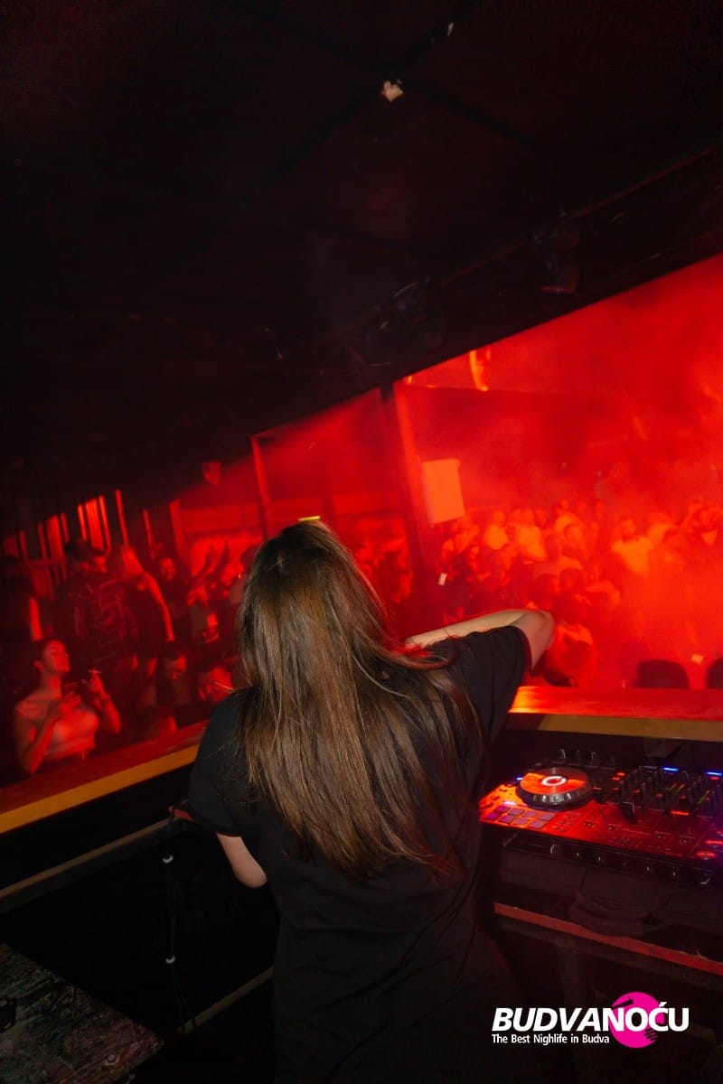 DJ Sophie | Ambiente Night Club