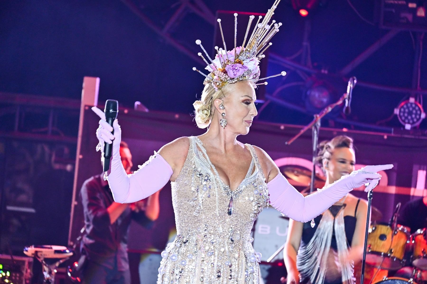 Lepa Brena  | Top Hill