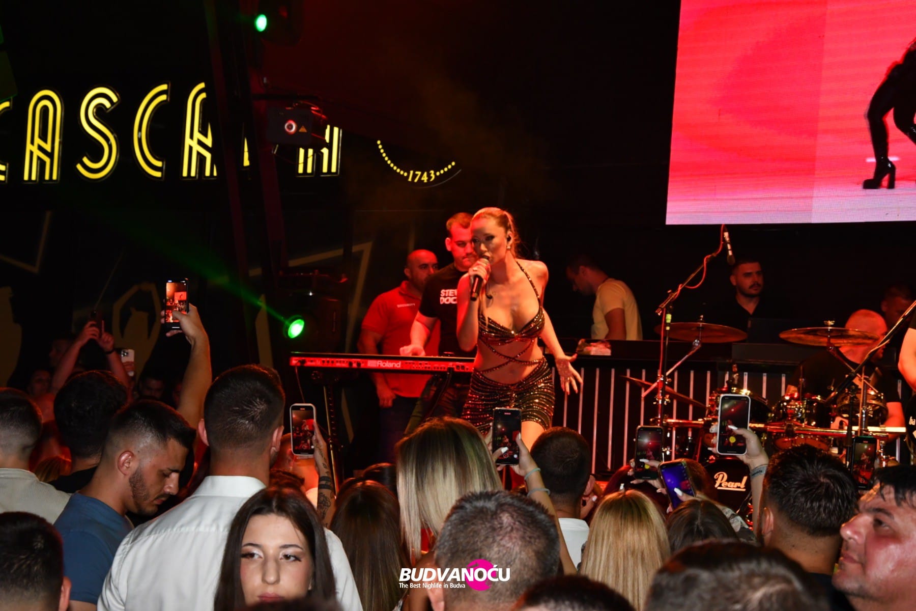 Tea Tairović | Cascada