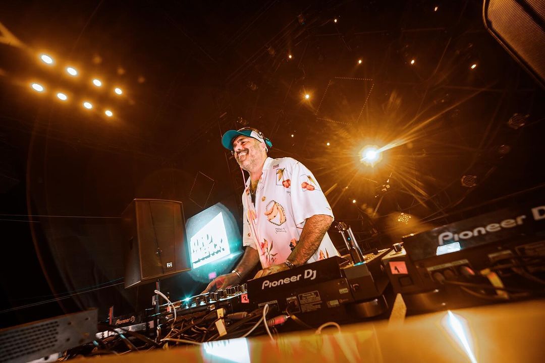 Kurd Maverick | Top Hill