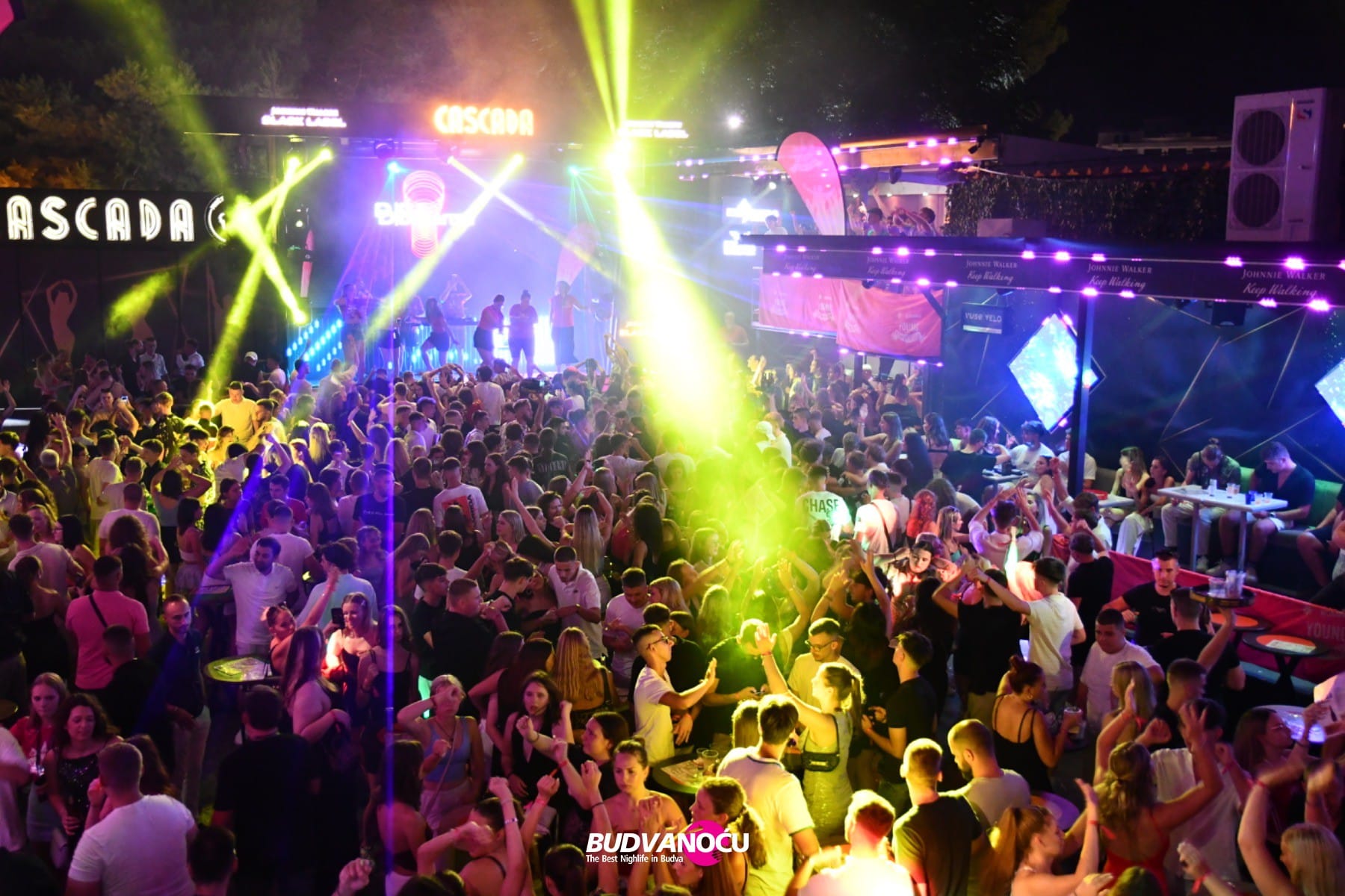 Kompas Young | Cascada