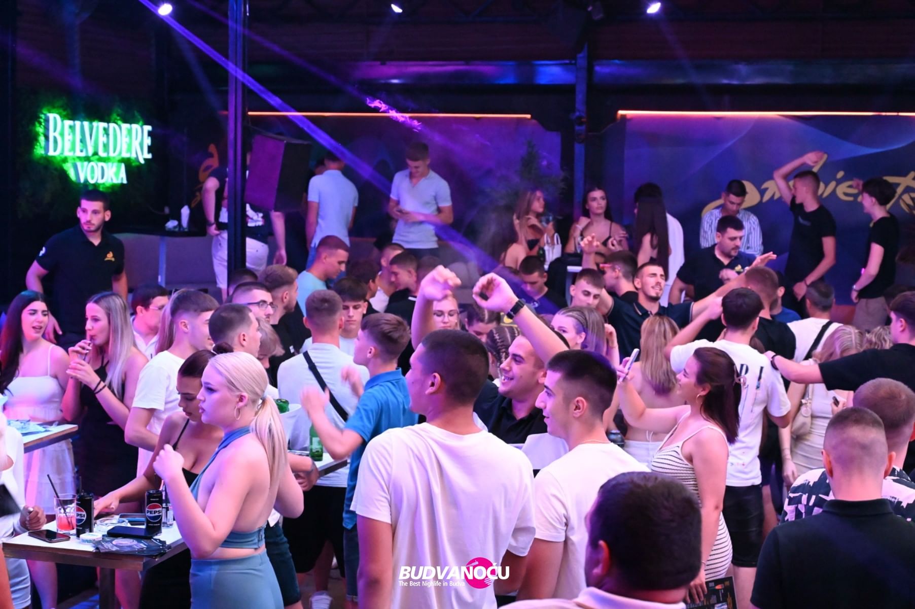 DJ Sophie | Club Ambiente