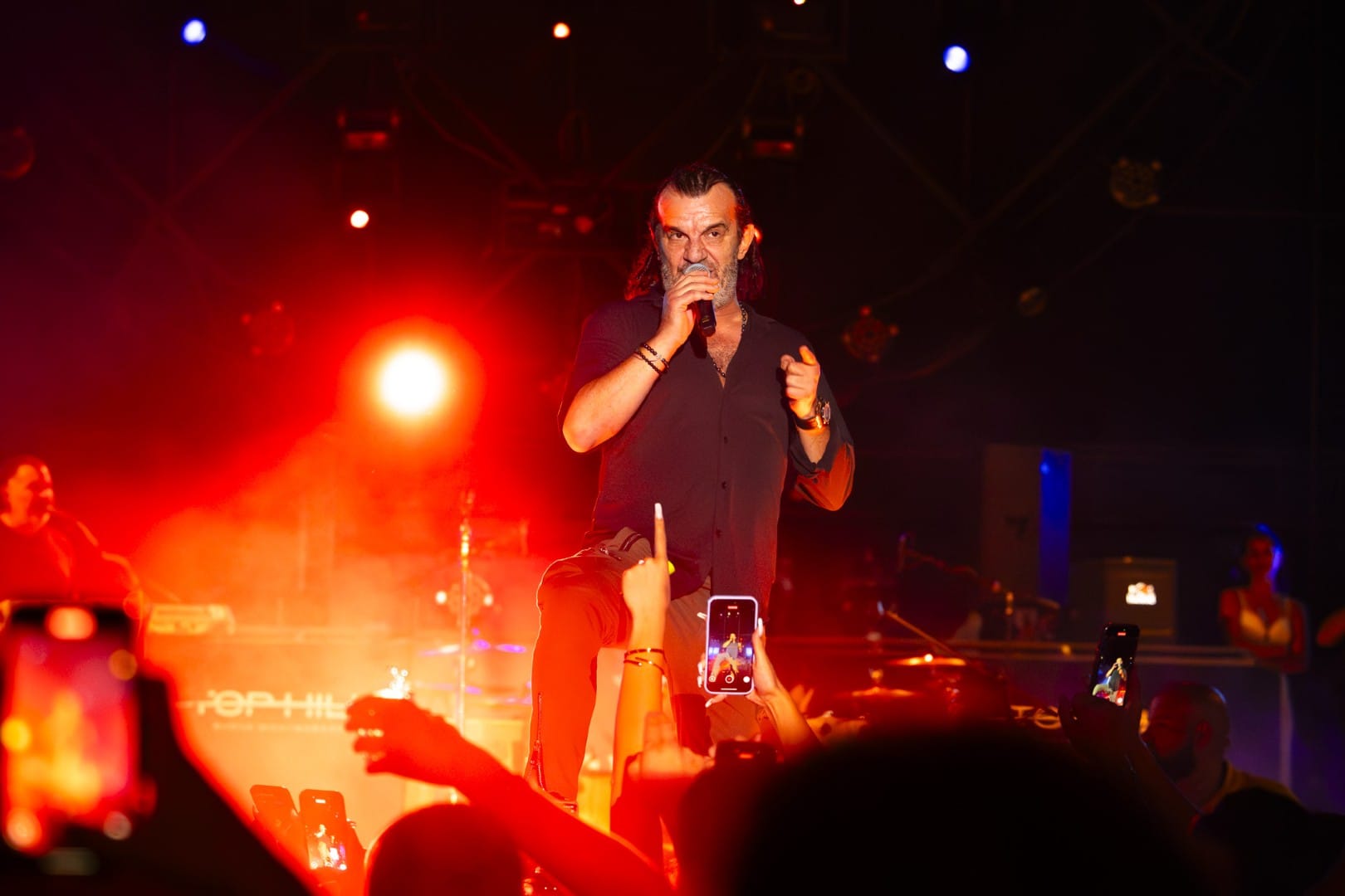 Aca Lukas | Top Hill