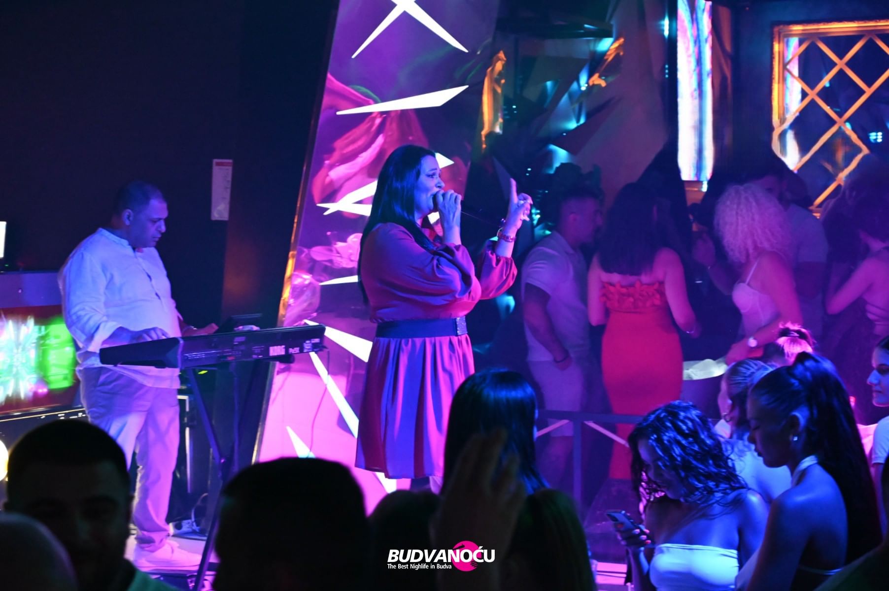 JANA | Ambiente Night Club