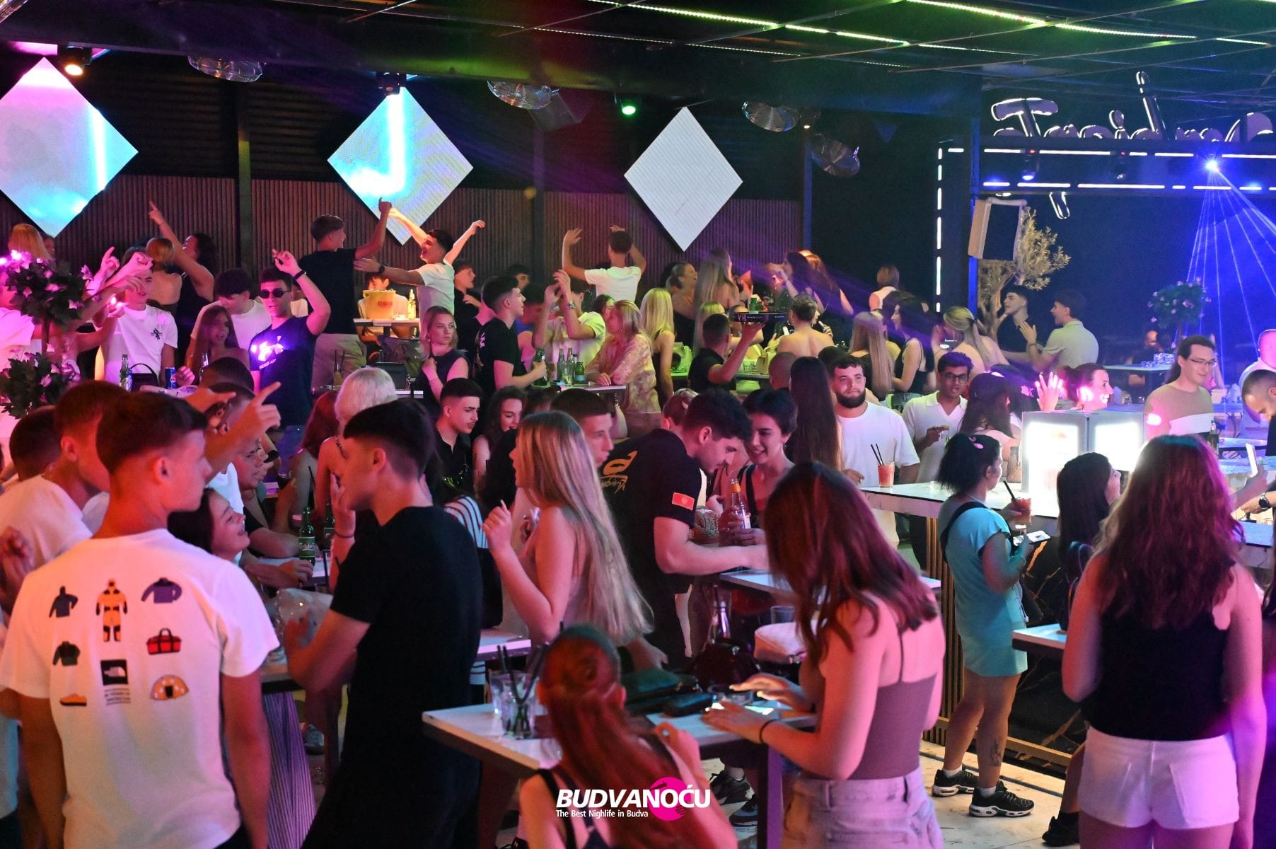 DJ Sophie | Club Ambiente
