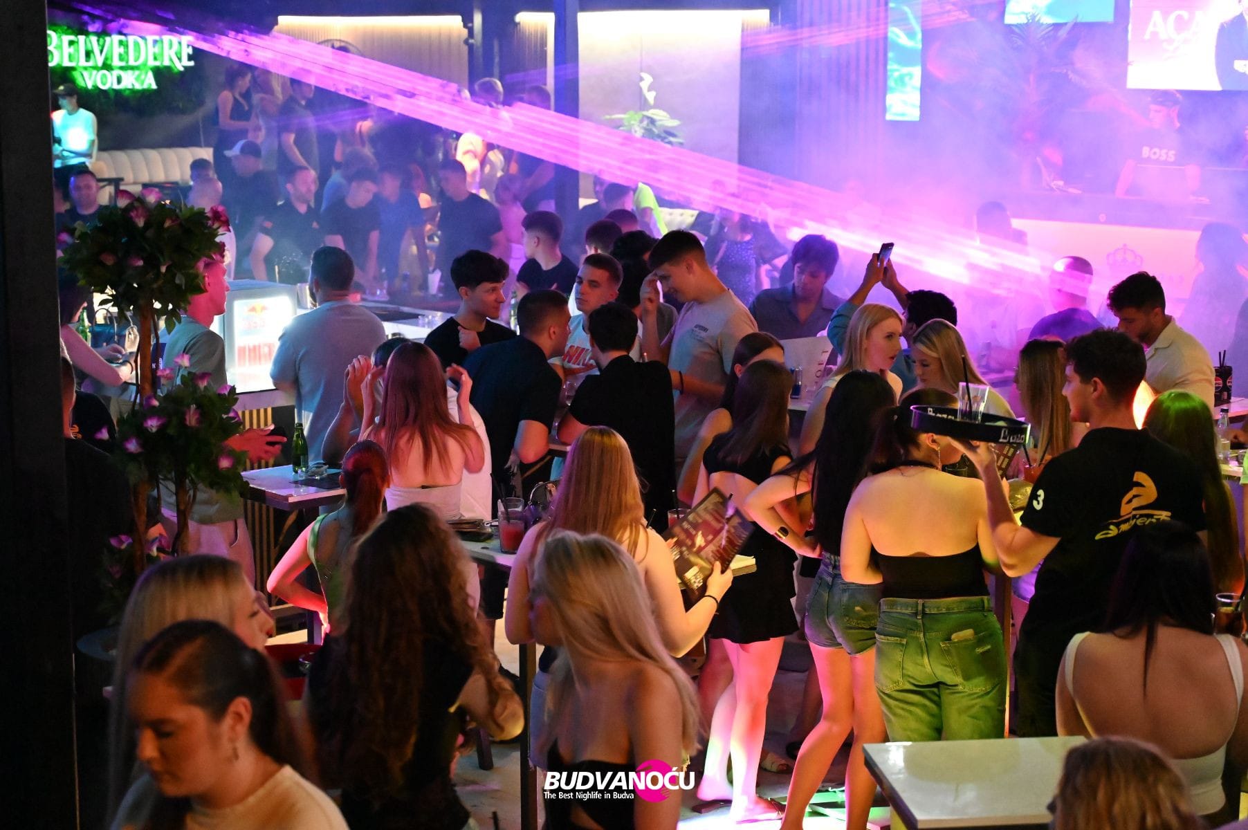 DJ Sophie | Club Ambiente